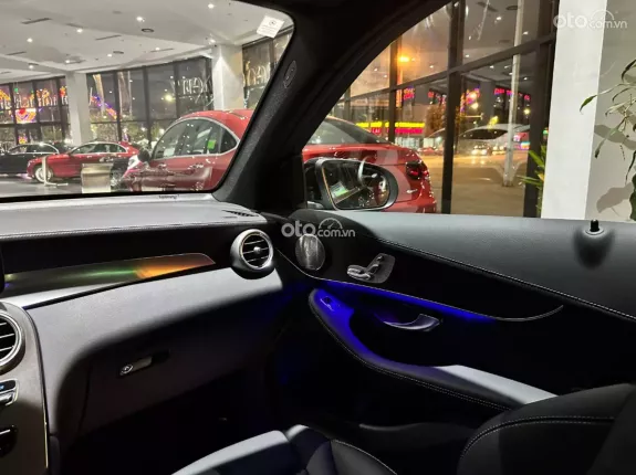 Mercedes-Benz GLC 300 2022 - Tên công ty xuất hoá đơn 1. Ty750