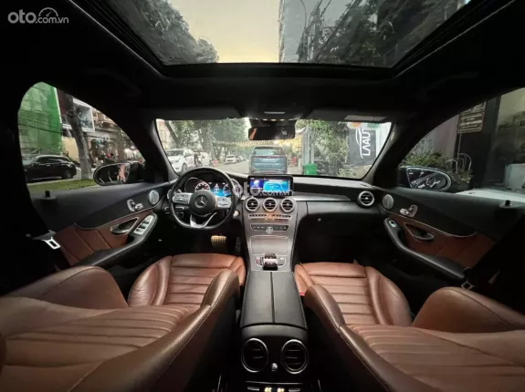 Mercedes-Benz C300 AMG 2019 - Xanh nâu siêu Hiếm