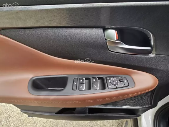 Hyundai Santa Fe 2.4L Xăng Tiêu chuẩn 2023 - Bán xe