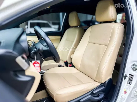 Toyota Yaris 1.5G 2020 - Giá 555tr