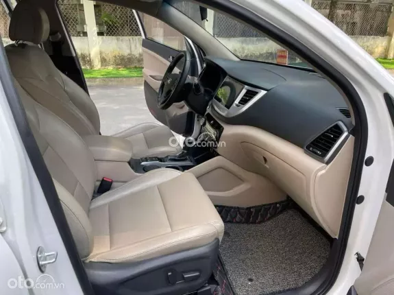Hyundai Tucson 2.0 Dầu Cao cấp 2018 - Giá 645tr