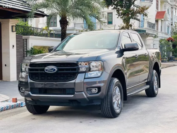 Ford Ranger XLS 2.2 4x2 AT 2023 - Xe siêu lướt, hỗ trợ trả góp 7 năm
