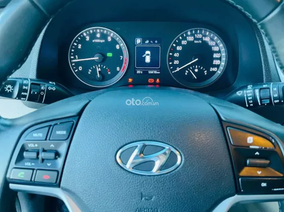Hyundai Tucson 2.0 Tiêu chuẩn 2019 - Xe cực đẹp, không ngập nước, hỗ trợ trả góp