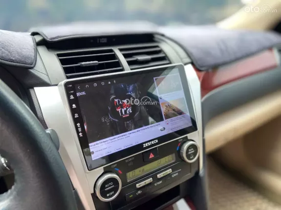 Toyota Camry 2.0E 2014 - Bảo dưỡng 5000 km thay nhớt một lần miễn phí