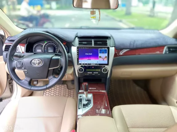 Toyota Camry 2.0E 2014 - Bảo dưỡng 5000 km thay nhớt một lần miễn phí