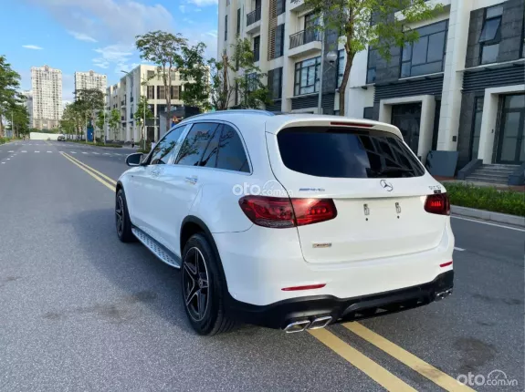 Mercedes-Benz GLC 250 4Matic 2018 - Hỗ trợ trả góp, xe đẹp chủ đi giữ gìn, full lịch sử hãng, giá tốt