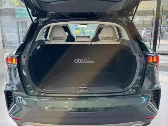 Lynk & Co 06 2024 - Chỉ với 250tr bạn đã có thể sở hữu được chiếc L&C, tặng kèm gói bảo dưỡng 5 năm miễn phí