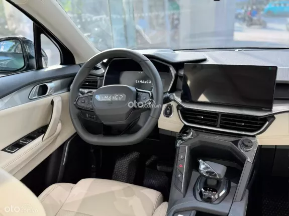 Lynk & Co 06 2024 - Chỉ với 250tr bạn đã có thể sở hữu được chiếc L&C, tặng kèm gói bảo dưỡng 5 năm miễn phí