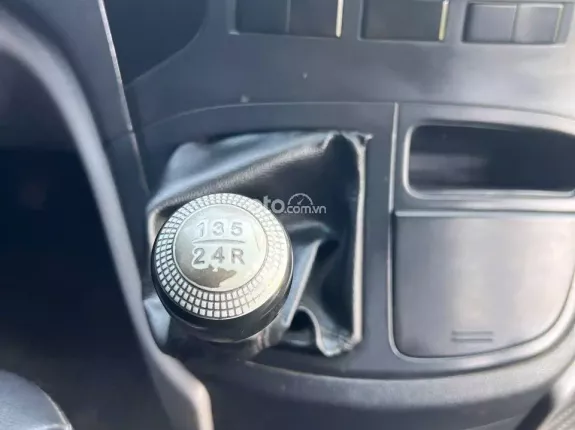 Hyundai Starex 2.4 MT 2013 - Giá 350tr