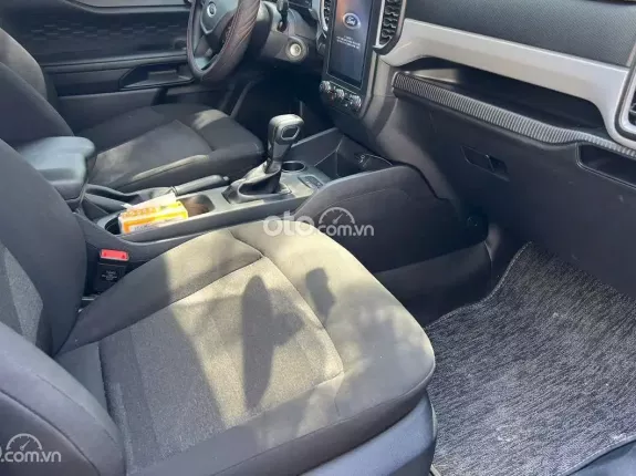 Ford Ranger XLS 2.2 4x2 AT 2024 - Giá 670tr