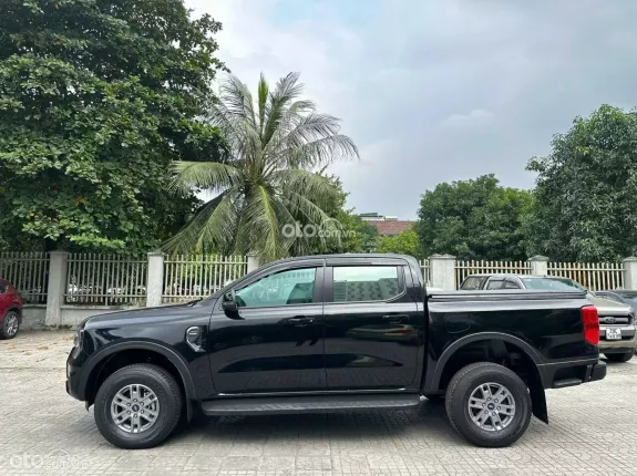 Ford Ranger XLS 2.2 4x2 AT 2024 - Giá 670tr