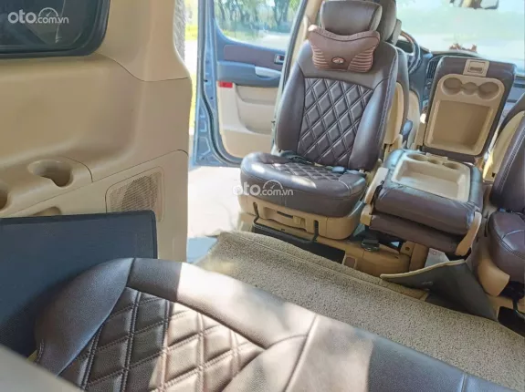 Hyundai Grand Starex 2009 - 2.4 MT 9 chỗ máy xăng, Nội ngoại thất còn rất đẹp, đã lên đầy đủ option