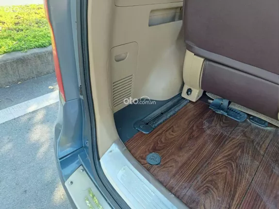 Hyundai Grand Starex 2009 - 2.4 MT 9 chỗ máy xăng, Nội ngoại thất còn rất đẹp, đã lên đầy đủ option