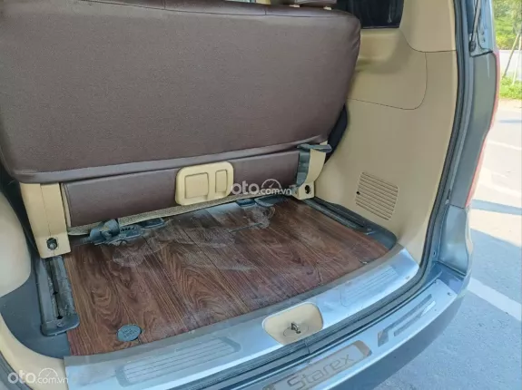 Hyundai Grand Starex 2009 - 2.4 MT 9 chỗ máy xăng, Nội ngoại thất còn rất đẹp, đã lên đầy đủ option
