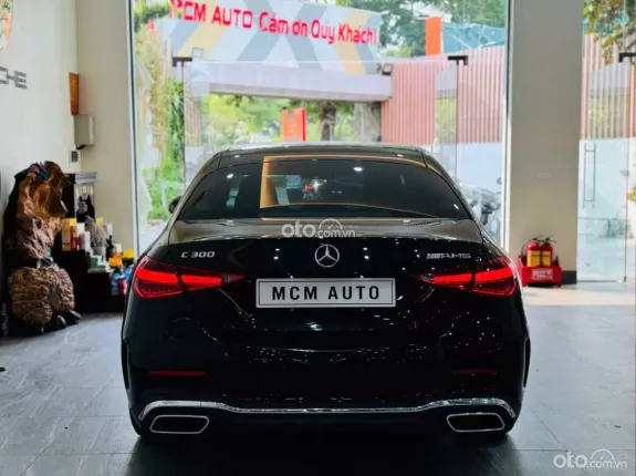 Mercedes-Benz C300 AMG 2021 - 1 tỷ 650 triệu