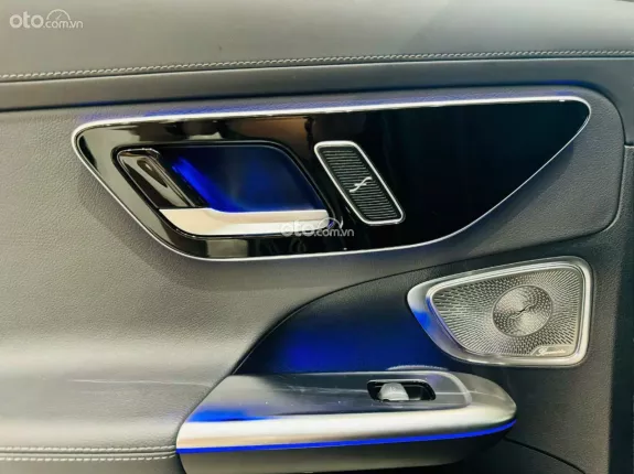 Mercedes-Benz C300 AMG 2021 - 1 tỷ 650 triệu