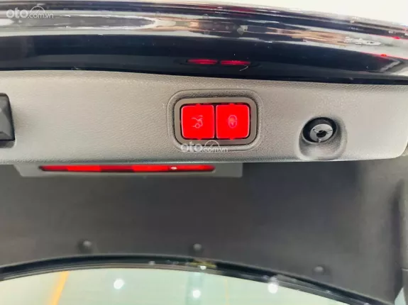 Mercedes-Benz E300 AMG 2021 - Chạy 2v miles full lịch sử bảo dưỡng hãng