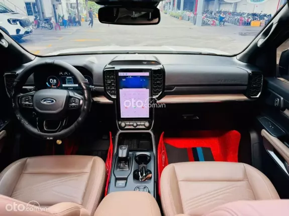 Ford Everest Titanium 2.0L AT 4WD 2023 - FORD EVEREST 2023 BI-TURBO 2 CẦU BẢN FULL XE LƯỚT_Định cư Mỹ nên mới bán