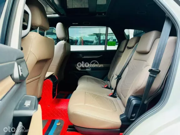 Ford Everest Titanium 2.0L AT 4WD 2023 - FORD EVEREST 2023 BI-TURBO 2 CẦU BẢN FULL XE LƯỚT_Định cư Mỹ nên mới bán