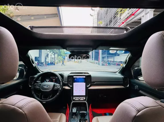 Ford Everest Titanium 2.0L AT 4WD 2023 - FORD EVEREST 2023 BI-TURBO 2 CẦU BẢN FULL XE LƯỚT_Định cư Mỹ nên mới bán