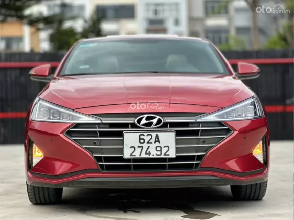 Hyundai Elantra 2.0 AT Cao cấp 2021 - Xe đẹp không lỗi nhỏ