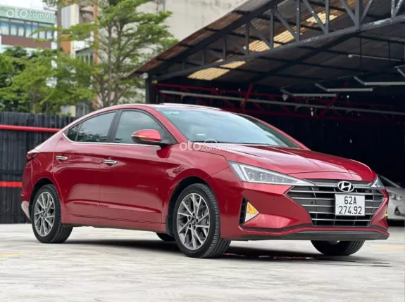 Hyundai Elantra 2.0 AT Cao cấp 2021 - Xe đẹp không lỗi nhỏ
