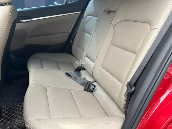 Hyundai Elantra 2.0 AT Cao cấp 2021 - Xe đẹp không lỗi nhỏ