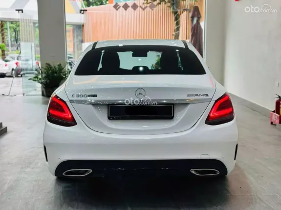Mercedes-Benz C300 AMG 2018 - Chạy hơn 3 vạn miles full lịch sử hãng.