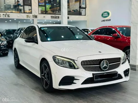 Mercedes-Benz C300 AMG 2018 - Chạy hơn 3 vạn miles full lịch sử hãng.