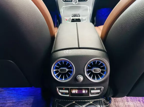 Mercedes-Benz C300 AMG 2018 - Chạy hơn 3 vạn miles full lịch sử hãng.