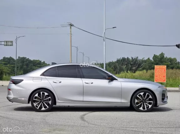 VinFast LUX A2.0 Cao cấp 2019 - Siêu lướt, xe cũ như mới!