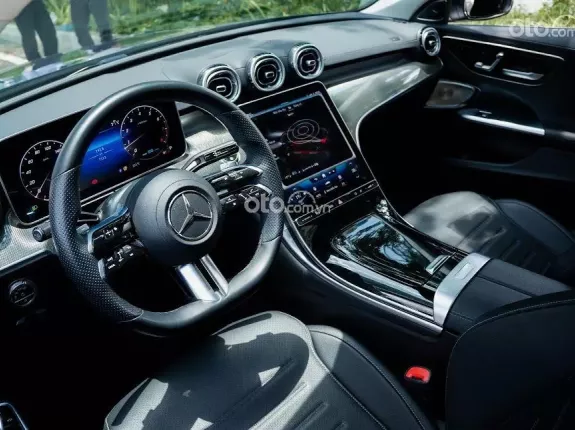 Mercedes-Benz C300 2024 - [HOT] ƯU ĐÃI KÉP TỪ ĐẠI LÝ CÙNG 50% THUẾ TRƯỚC BẠ TỪ CHÍNH PHỦ, SẴN XE, GIAO NGAY