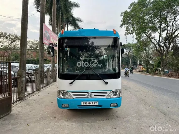 Hyundai Grand Starex 2.5 MT 2019 - Bán Hyundai Tracomeco 29 chỗ thân rộng đời 2019. Xe đẹp