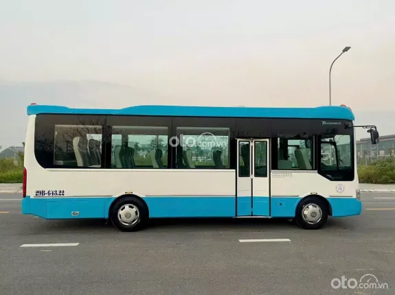 Hyundai Grand Starex 2.5 MT 2019 - Bán Hyundai Tracomeco 29 chỗ thân rộng đời 2019. Xe đẹp