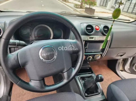 Isuzu D-Max 2011 - Xe đã chạy 16 vạn máy chạy rất êm