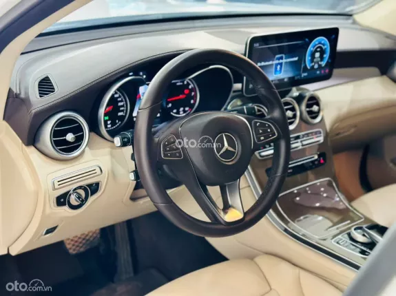 Mercedes-Benz GLC 250 4Matic 2018 - Bao check hãng, test thợ thoải mái trước khi giao dịch