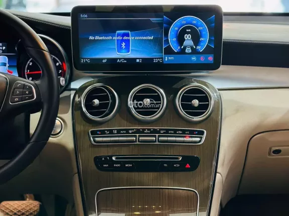 Mercedes-Benz GLC 250 4Matic 2018 - Bao check hãng, test thợ thoải mái trước khi giao dịch