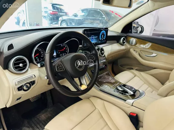 Mercedes-Benz GLC 250 4Matic 2018 - Bao check hãng, test thợ thoải mái trước khi giao dịch