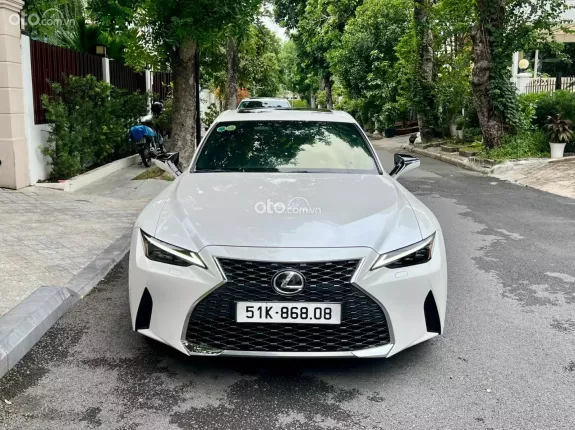 Lexus IS 300 Luxury 2021 - Tiết kiệm hơn 500tr