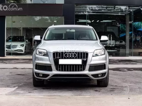 Audi Q7 3.0 TFSI  2011 - Số tự động, máy xăng 3.0T, màu bạc, 1 chủ