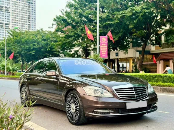 Mercedes-Benz S500L 2010 - Xe đẹp, chủ đi giữ gìn, giá tốt