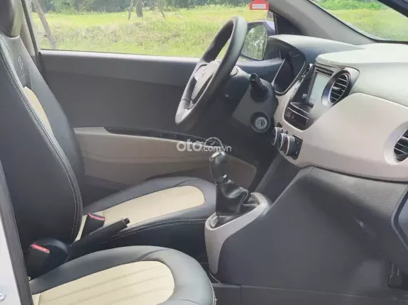 Hyundai Grand i10 Sedan 1.2 MT 2016 - Biển hà Nội xe đẹp xuất sắc