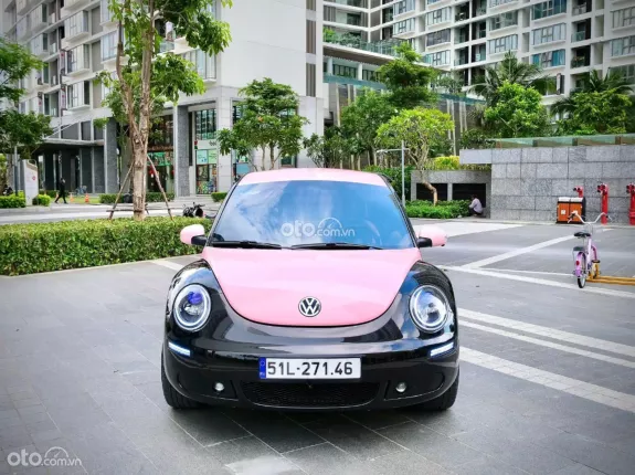 Volkswagen Beetle 2009 - Màu đen, nội thất hồng