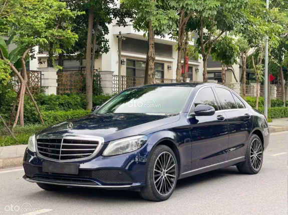 Mercedes-Benz C200 Exclusive 2021 - Hỗ trợ trả góp, xe đẹp chủ đi giữ gìn, giá tốt