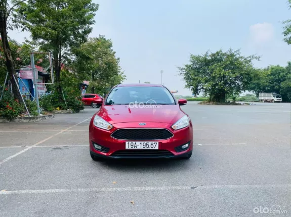 Ford Focus 1.5L EcoBoost Trend Sedan 2018 - Xe đẹp, siêu lướt, giá tốt sang tên ngay
