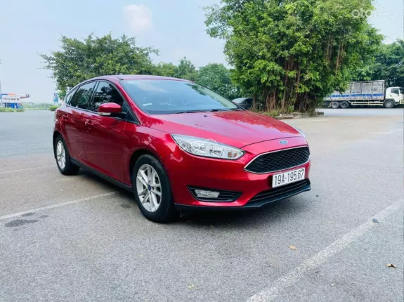 Ford Focus 1.5L EcoBoost Trend Sedan 2018 - Xe đẹp, siêu lướt, giá tốt sang tên ngay