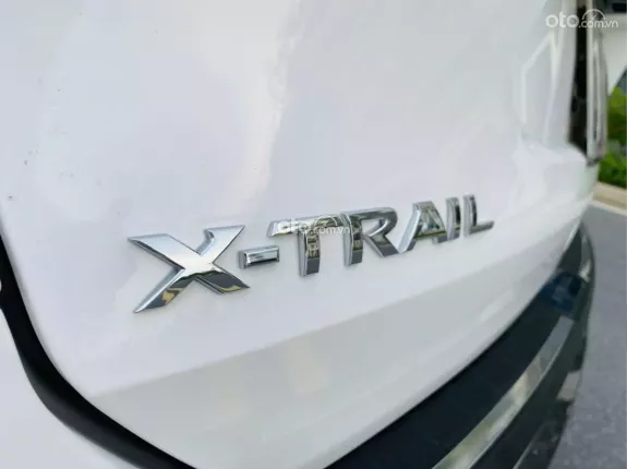 Nissan X trail 2.5 SV 4WD Premium 2018 - Xe đẹp, 1 chủ từ đầu, đủ hồ sơ giấy tờ sang tên ngay