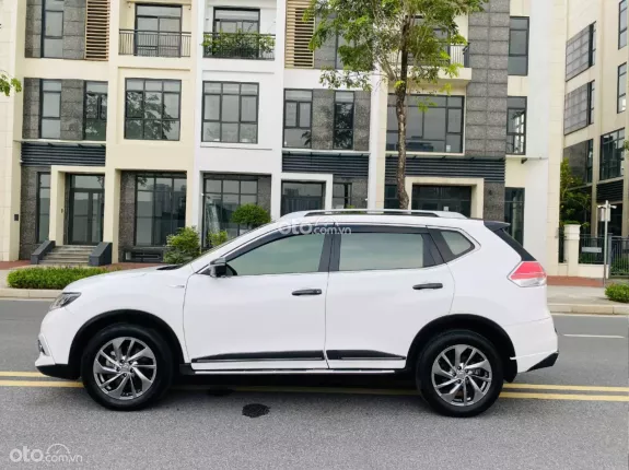 Nissan X trail 2.5 SV 4WD Premium 2018 - Xe đẹp, 1 chủ từ đầu, đủ hồ sơ giấy tờ sang tên ngay