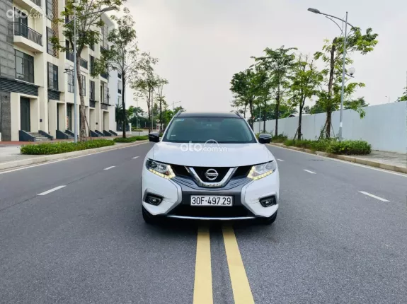 Nissan X trail 2.5 SV 4WD Premium 2018 - Xe đẹp, 1 chủ từ đầu, đủ hồ sơ giấy tờ sang tên ngay