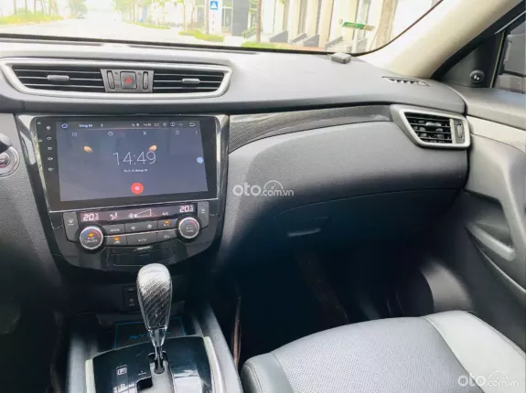 Nissan X trail 2.5 SV 4WD Premium 2018 - Xe đẹp, 1 chủ từ đầu, đủ hồ sơ giấy tờ sang tên ngay